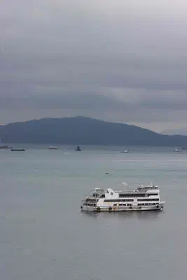 香港